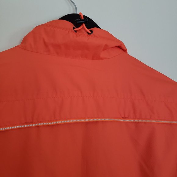 Uniqlo Lightweight Windbreaker - Picture 9 of 12